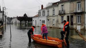 We would like to show you a description here but the site won't allow us. Inondations En Charente Maritime Saintes Sous Les Eaux