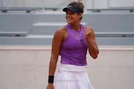 ونجحت ميار، المصنفة 131 عالمياً، في كسر إرسال منافستها المصنفة 187 عالمياً مرتين من. Ù…ÙŠØ§Ø± Ø´Ø±ÙŠÙ Ø³Ø§Ø­Ø±Ø© Ø§Ù„ØªÙ†Ø³ Ø§Ù„ØªÙŠ Ø£Ø¨Ù‡Ø±Øª ØµÙ„Ø§Ø­ ÙˆØµÙ†Ø¹Øª Ø§Ù„Ù…Ø¬Ø¯