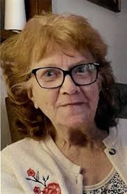 Lois Sasser's Instagram, Twitter & Facebook