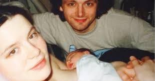 In fact, after hearing that their daughter lily got accepted into college, the three celebrated the happy news in an epic way with kate even jumping into michael's arms! Kate Beckinsale And Michael Sheen Re Create Epic Birth Photo With Teen Daughter