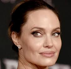 According to legal documents obtained by fox news, the maleficent actress has been eager to. Angelina Jolie Brad Pitt Feiert Etappensieg Im Sorgerechtsstreit Welt