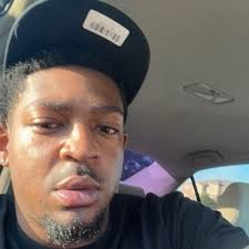 Albert DeJesus (@racksman_)