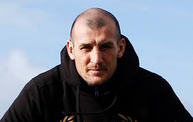 Derry Mathews: “I'M Bang On The 'Money. Let's Just Pray Flanagan Doesn'T  Crack A Toe Nail!”