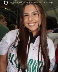 Inês Morais declara apoio incondicional a concorrente e afirma que é o  único que merece vencer...ver mais