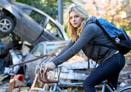 Sony pictures dropped a new look at the upcoming adaptation of author rick yancey's first. Movie Review Mindless The 5th Wave Has An Unsettling Streak Pittsburgh Post Gazette