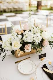 Tess And Zack The Bolles School Jacksonville Fl The Home Of Southern Cha In 2020 Elegant Wedding Centerpiece Wedding Photography And Videography Gold Wedding Cake