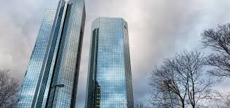 The company diversifies its activities into three group divisions: Deutsche Bank Gleich Zwei Vertrauensbeweise