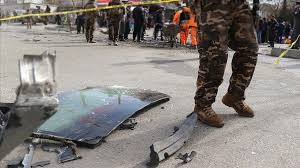 85 personnes ont été tuées et plus de 160 blessées jeudi 26 août dans l'attentat perpétré à l'aéroport de kaboul, selon un nouveau bilan . Afghanistan 25 Morts Et Des Dizaines De Blesses Dans Des Attentats Perpetres A Kaboul