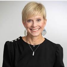 Carrie Doran's Instagram, Twitter & Facebook