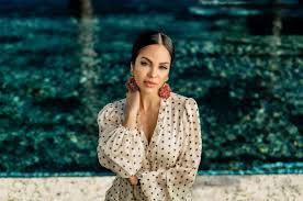 Natti natasha — lamento tu perdida 02:41. Latin Superstar Natti Natasha Opens Up On Making History For Females All Over The World