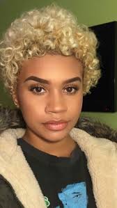 Take relatively thin linear sections of hair, applying plenty of bleach. Bleach Blonde Curly Hair Novocom Top