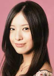 自然体がステキ 吉高由里子さんの美に学ぶナチュラルメイク ツルンとした肌が吉高由里子さんのメイクのエッセンス 一重 美人 一重 メイク 吉高