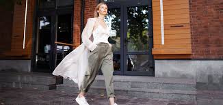 Tutti i vestiti da comunione sono personalizzati su misura per garantire una perfetta vestibilità. L Outfit Comunione Mamma Semplice Ed Elegante Per Essere Perfetta