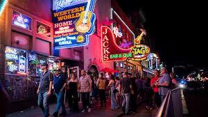 What A Friday Night On Lower Broadway Looks Like