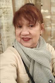 Stoopid mõmthêr bes lookimg at other birbs