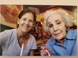 Sandra Rakestraw's Instagram, Twitter & Facebook