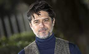 Ettore bassi is a 50 year old italian actor born on 16th april, 1970 in bari, province of bari, italy. Ettore Bassi Il Lutto La Malattia La Ripresa Sono Un Uomo In Rinascita