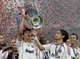 Kaka Waves The Trophy Back In 06 07 Season