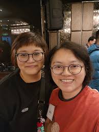 今天說要參加這聚會家人頭上滿頭問號？？？ 厲害了吧！ 鍋子的社團有尾牙耶！ 還可以包廳耶！ 第一次參加尾牙