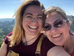 Cindy Dalton (@CindyDa10426207)