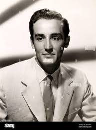 Vincent Mayer's Instagram, Twitter & Facebook