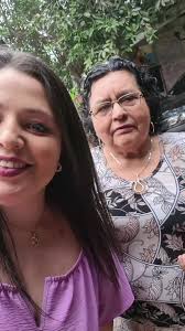 Cada día siento tu ausencia, abuela, y mi corazón se inunda de nostalg...