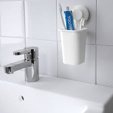 Tisken Zahnburstenhalter Mit Saugnapf Weiss Ikea Osterreich In 2020 Zahnburstenhalter Badschrank Waschbecken Zubehor