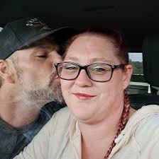 Red grapes or green grapes? I gotta know