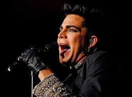 Adam Lambert "khóa môi" say đắm cả fan nam lẫn fan nữ