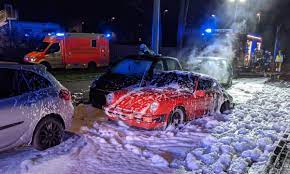 Die aok nordwest reagiert auf die aktuelle lage rund um das coronavirus und die jüngsten entscheidungen der politik: Pol Bo Herne Verpuffung Nach Motorschaden 45 Jahre Alter Porsche In Wanne Eickel Presseportal
