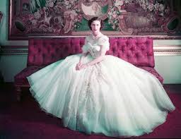 Christian Dior On Display At The Victoria Albert Museum Abitare