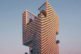 Flash, el perro rescatista de los topos chilenos que es protagonista en beirut. Banque Libano Francaise Headquarters Buro Happold