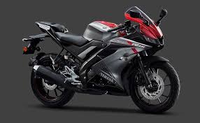 Con un motor de 4 tiempos y refrigeración por líquido, inyección electrónica, en un chasis deltabox, este modelo es el resultado del deseo de yamaha de. 2019 Yamaha Yzf R15 V3 0 Abs Launched In India Priced At Rs 1 39 Lakh