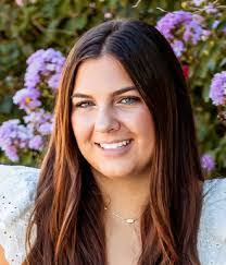 Kasi Mitchell's Instagram, Twitter & Facebook