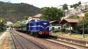 O comboio partiu à hora prevista, por volta das 15h20, seguindo para montante do rio douro. Oturismo Pt Comboio Historico Do Douro Regressa No Fim De Semana