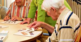 Fornire attività stimolanti ai residenti nelle case di cura è una parte importante per migliorare la loro qualità di vita. Coronavirus Residenze Per Anziani Sotto Assedio Focolai Con Vittime Operatori Che Dormono In Auto E Dispositivi Riciclati E Emergenza Il Fatto Quotidiano