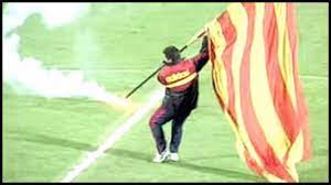 Galatasaray sk ultras, ultras aslan, make a huge choreography display to recreate the famous flag planting by old manager graeme souness. Planting The Galatasaray Flag At Fenerbahce Graeme Souness On His Time In Turkey Youtube