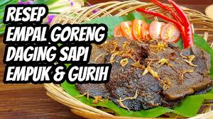 Sebagai referensi bapakdan ibu dalam membuat menu makanan setiap hari. Resep Cara Membuat Empal Goreng Daging Sapi Manis Empuk Dan Gurih Tanpa Santan Youtube