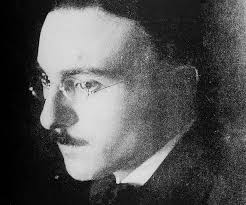 Caixa com textos inéditos de Fernando Pessoa é encontrada na África do Sul 