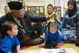 Ahmad shah bore the slights and insults from melaka with rancour. Pahang In 40 Days Of Mourning For Passing Of Former Sultan Asianewsnetwork Eleven Media Group Co Ltd