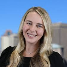 Tracy Malloy's Instagram, Twitter & Facebook