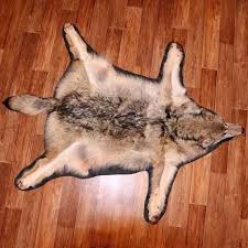 Pin By Bayu Wijayanto On Wolfmasks In 2020 Taxidermy Skin Rugs Rugs