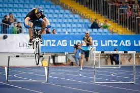 That's only 2.91 faster than what warholm did with 10 hurdles in front of him. Bunny Hopping To 400m Hurdles World Record