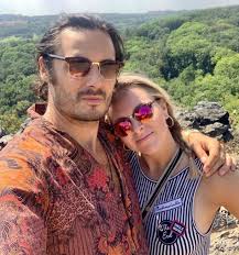 Katka říhová is on facebook. Rosnicka Katka Rihova Je Tehotna Miminko Ceka S Exmanzelem