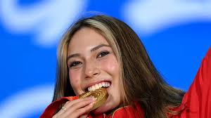 Téli olimpia: megőrülnek Kínában a modellként sem utolsó aranyérmesért