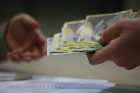 Salariul Mediu Pe Economie A ScÄƒzut In August La 2 669 De Lei Net Respectiv 4 449 De Lei Brut Document EvoluÈ›ia Salariului Mediu Pe Domenii Revista Patronatelor