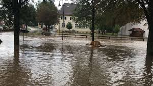Bei akutwarnungen gilt das eintreffen der naturgefahr als gesichert. Liveticker Unwetter Setzt Otting Unter Wasser Otting Donau Ries Aktuell