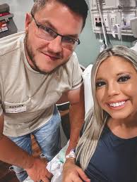 🎶 Thank you Gospel Lighthouse Church in Point Pleasant, WV for having us  this weekend!! Thank you Lord for ministering to the hearts of the people!!  & this week makes 28 weeks