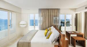 Le petit nice is part of the relais & châteaux hotel group, a guarantee of refinement and elegance. Hotel Marseille Le Petit Nice Passedat