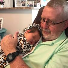 Wrestling Legend RIC FLAIR did a little honky-tonkin' today!! We couldn't  believe when “The Nature Boy” walked through the door! He's pictured here  with our servers, Micaela & Karla! #ricflair #wwe #wrestling #